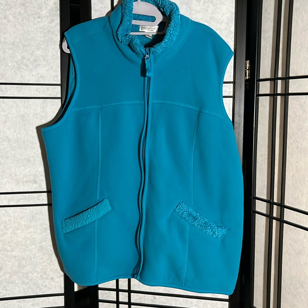 Cold water creek fleece lined vest